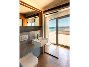 Bathroom - Villa in Ierapetra With Swimming Pool (Ierapetra)