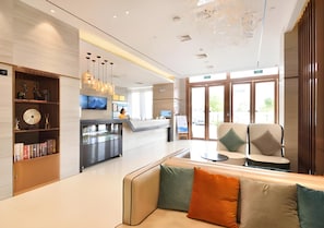 Lobby - City Comfort Inn Wuhan Hankou Bei Light Rail Station (Wuhan)