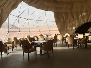 Dining - Wadi Rum Bubble Luxotel (Wadi Rum)