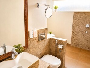 Bathroom - Maati Signature Collection by Eight Continents (Nainital)