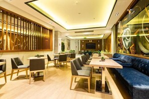 Dining - Wow Diamond Hotel (Jeddah)