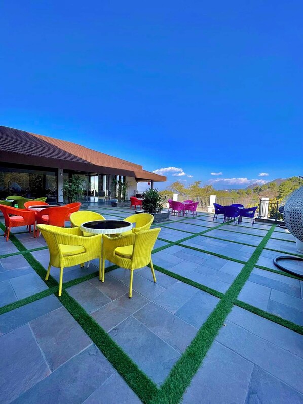 Tempat makan outdoor