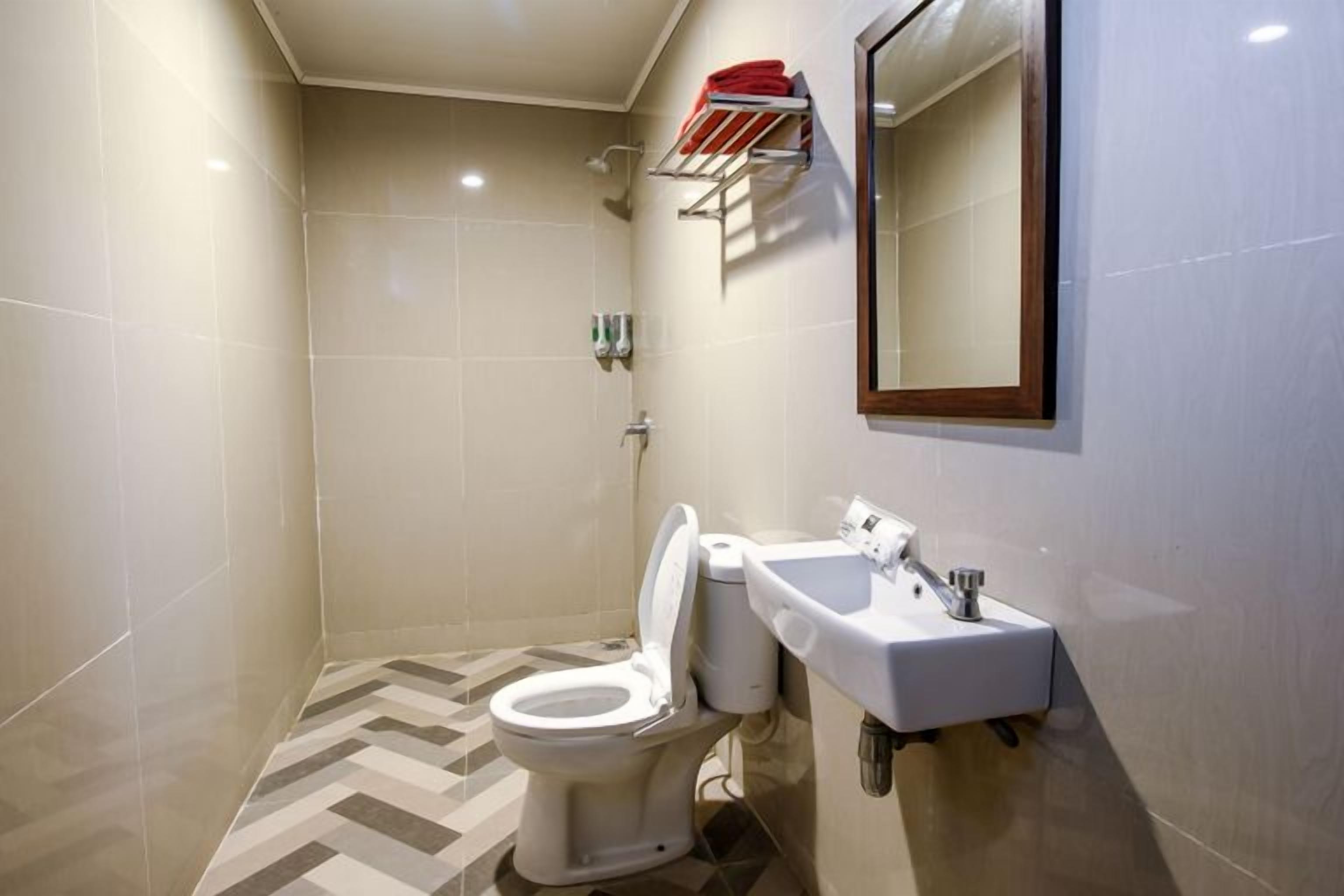 Bathroom - Wisma GM (Pemalang)