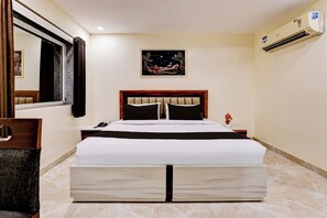 Room - Townhouse OAK The Hotel Square Villa (Ghaziabad)
