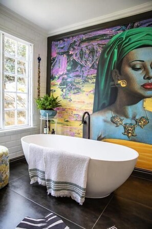 Bathroom - Mettahouse Cape Town (Cape Town)