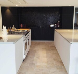 Private kitchen - Villa with suites and spa in La Trinité-sur-Mer (LA TRINITE-SUR-MER)