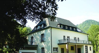 Holiday Apartment With 1 Bedroom
