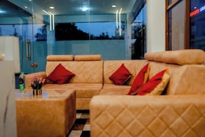 Living area - FabHotel Elite Fortune Inn (Tirupati)