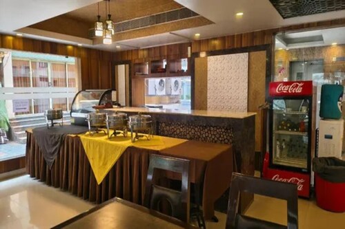 FabHotel The Circle Club