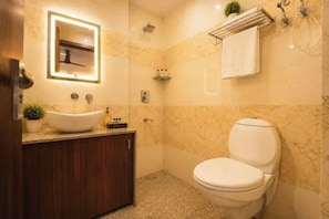 Bathroom - FabHotel Amazing Stays Ramesh Nagar (New Delhi)