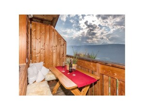 Balcony - Alpine Rose on the Mahrhof (Monguelfo)