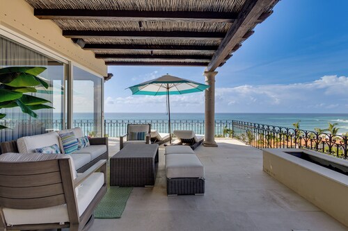Pool, Hot Tub & Outdoor Kitchen! Palmilla Escape
