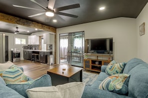 Front of property - Lake Milton Retreat, 1 Mi to the Water (Lake Milton)