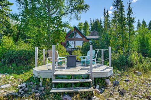 Upscale Beachfront Log Home on Lake Huron Shores