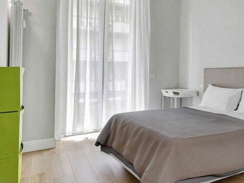 Apartment in Milan With Balcony and Wi-fi