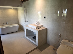 Bathroom - Kumpu Uma Villa (Denpasar)