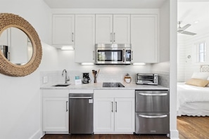 Private kitchen - Stepping Stone Carriage House (Panama City Beach)