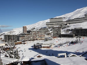 Snow and ski sports - Spacious apartment at the foot of the slopes (Les Menuires)