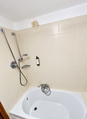 Unclassified image, 5 of 49, button - Double Room With Canal View (Venezia)