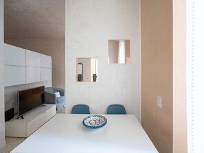 Dining - Modern Flat - Duomo District, Central Milan (Milan)