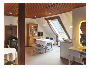 Dining - "studio" in the "white House Varwig" (Nebel)