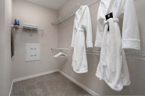 Room - 1st Floor Luxury Furniture Pool Gym Golf (Westerville)