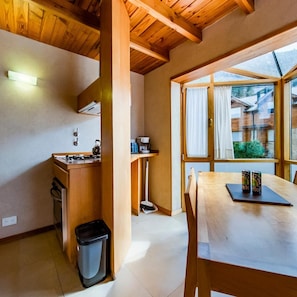 Dining - Del Sauco Apart and Spa (San Martín de los Andes)