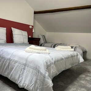 Room - Theia Hotel & Suites - Limoges Centre (Limoges)