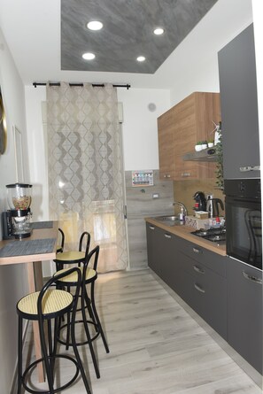 Private kitchen - Vrbo Property (Catania)