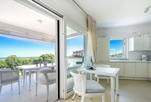 Dining - Dream Lounge met Zeezicht (Pula)