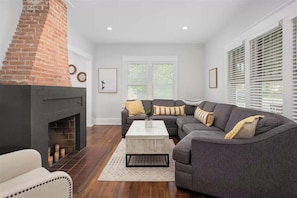 Living area - Berlin Beach House, near Ocean City & Assateague! (Berlin)