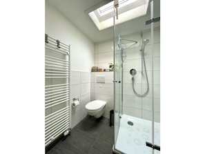 Bathroom - Holiday Home With 2 Bedrooms (Oostkapelle)