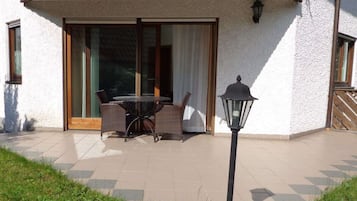 Tempat makan outdoor