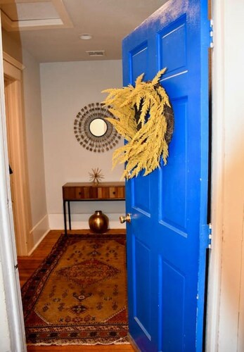 Hideaway @ the Hill- A Downtown Pawhuska Loft