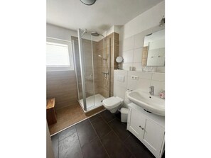 Bathroom - Holiday Apartment With 1 Bedroom (Graal Mueritz)