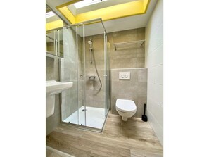Bathroom - Holiday Home With 2 Bedrooms (Oostkapelle)