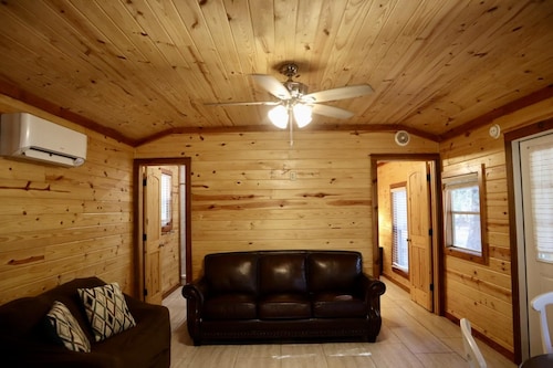 Pond View Cabins - Cozy cabin equipped with most necessities, sleeps 4 - with a view!