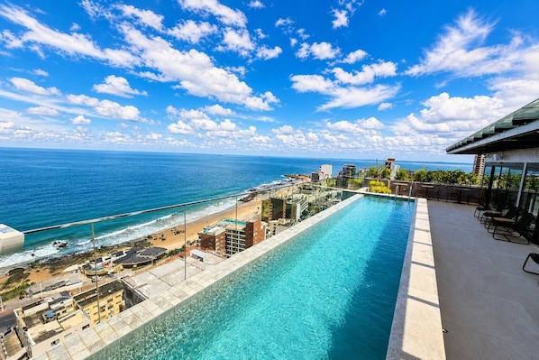 Pool - Barra Signature (Salvador)