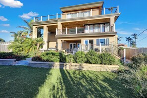 Exterior - The Loy House - beautiful 360 degree ocean/dowtown San Diego views (San Diego)
