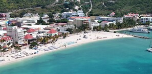 Beach - Beachfront 2BR/2BA on Great Bay · Starlink+Parking (Philipsburg)