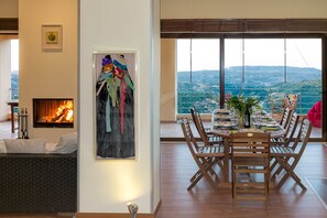 Dining - Villa Armonia Boutique Living (Drakona)