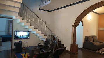 Handrails in stairways