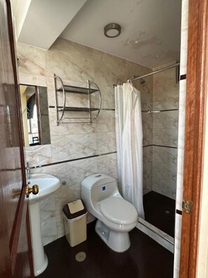 Bathroom - Hotel Inka Palace Huayna Ccapac Cusco (CUZCO)