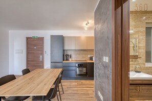 Private kitchen - Fresh 1BR Apartment in Pietà with Balcony (Tal-Pietà)