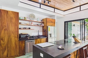 Private kitchen - Villa Shanti- Private Jungle Hideaway on 2 Acres (Sámara)