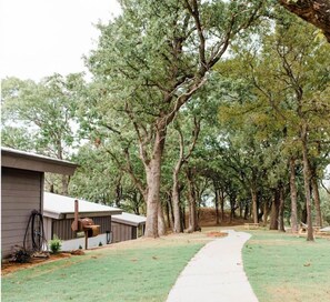 Property grounds - Texas Tiny Cabins #6 – Serene with Hilltop Views (Grayson County)