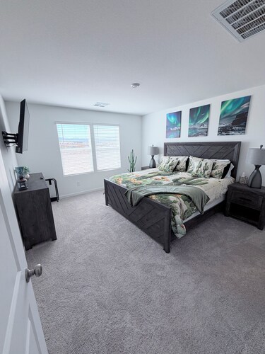 Stay at the Wyld Ass Oasis in Pahrump. Brand new house centerally located.