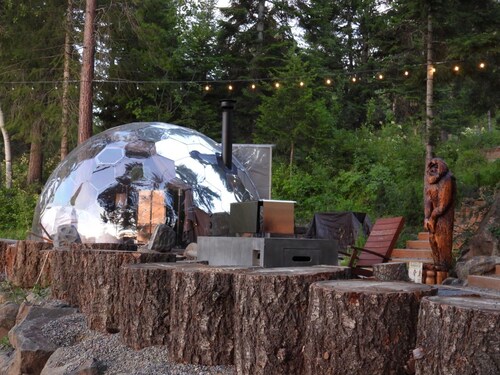 Sasquatch Lodge: Private Pool, Spa & Stargazing Dome