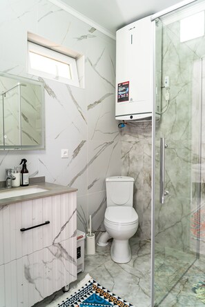 Bathroom - Sunny valley Guest House (Karakol)