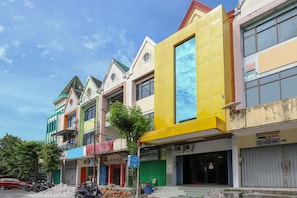 Exterior - OYO 3742 Good Sleep Balikpapan (Balikpapan)